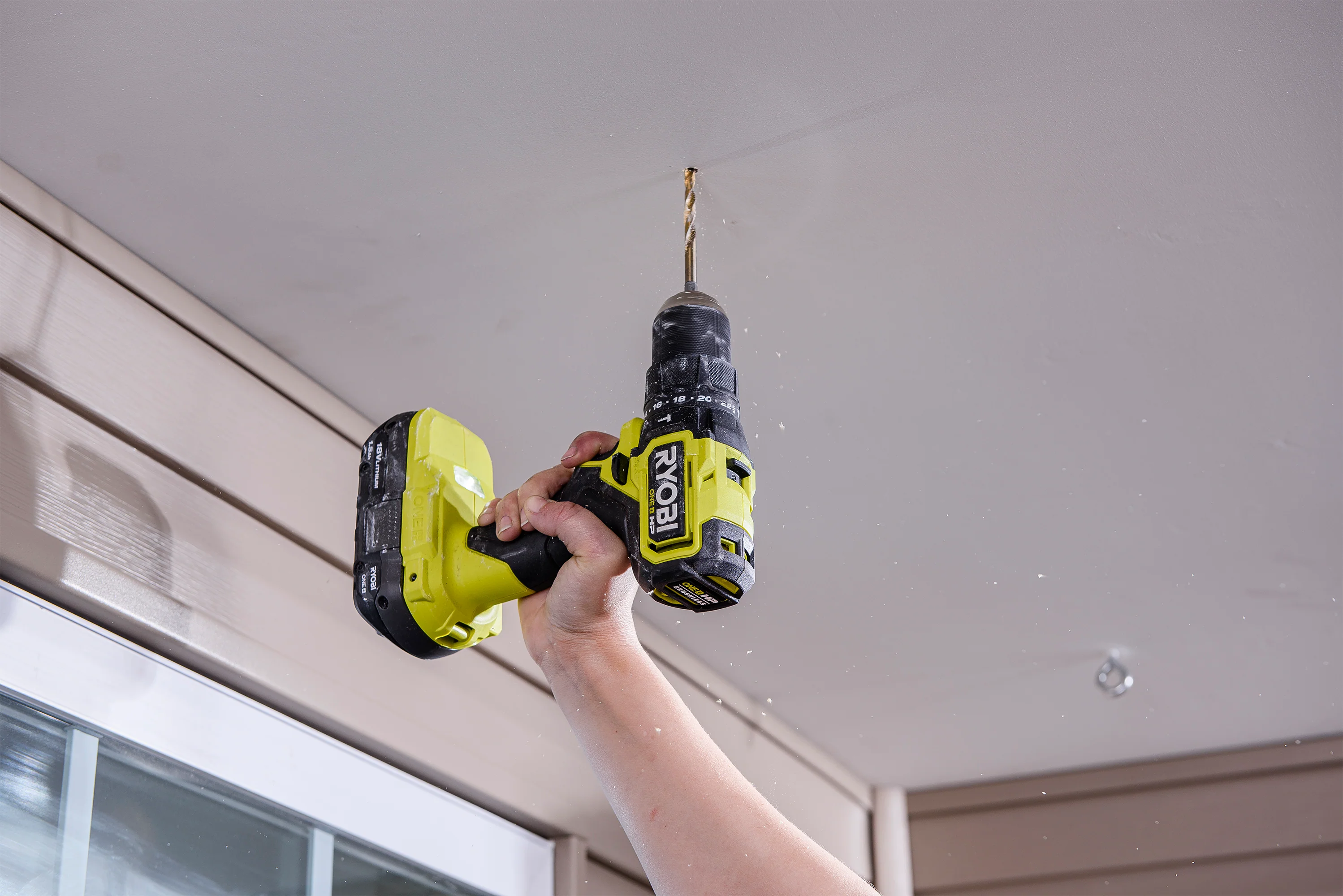 18V ONE+ HP Compact Brushless 1/2" Hammer Drill Kit - Image 8