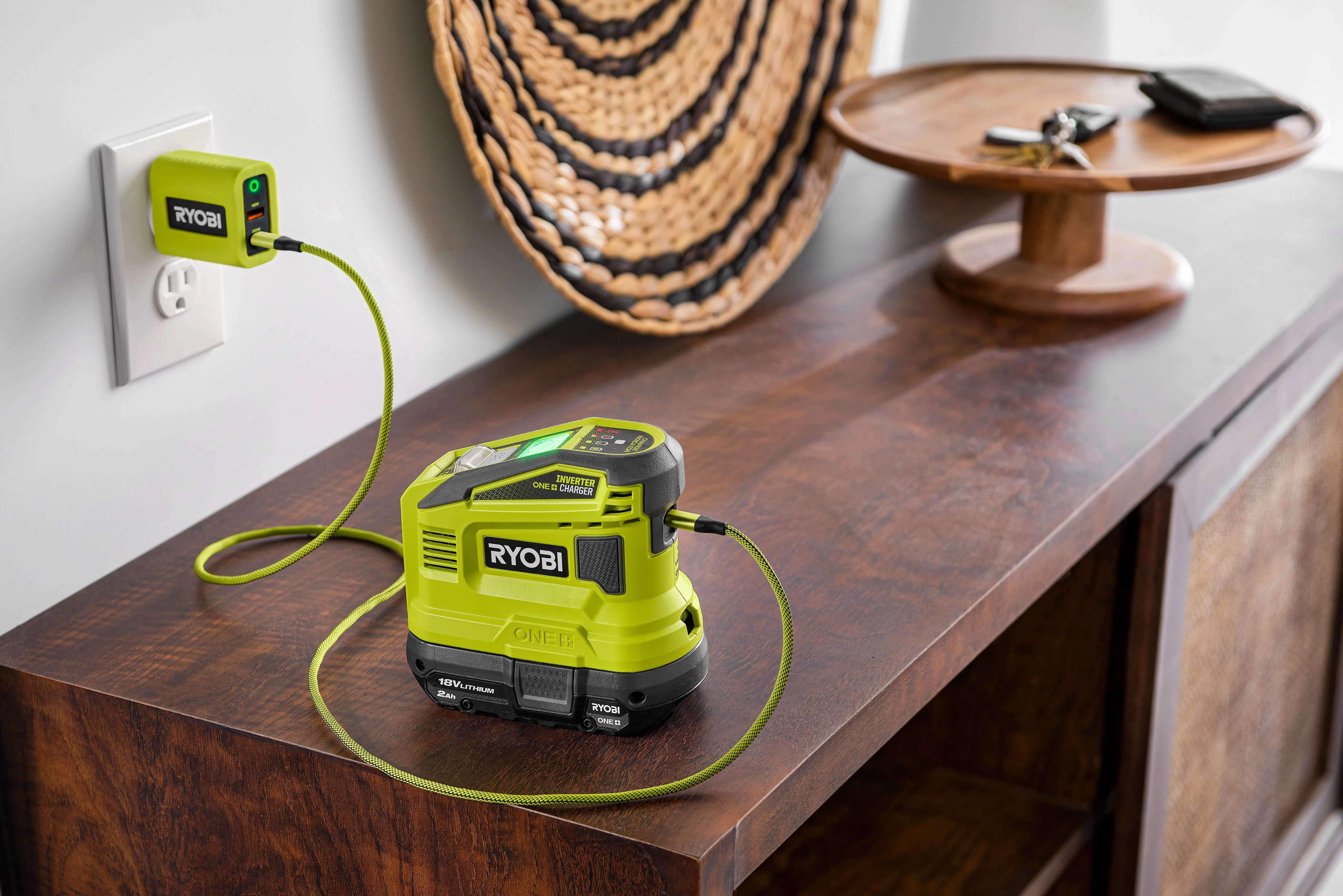 18V ONE+ 150-WATT BATTERY POWER SOURCE AND CHARGER - Image 8